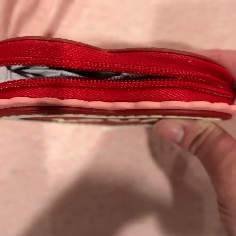 Lauren Conrad heart cake coin pouch
